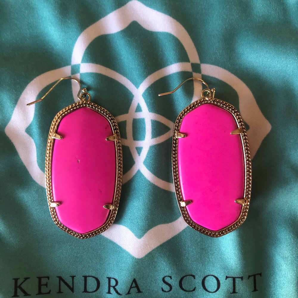 KENDRA SCOTT Oval Pink/Gold Danielle Earrings